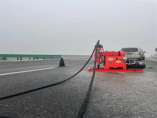 晴隆马路路基路面开裂下沉注浆加固灌浆